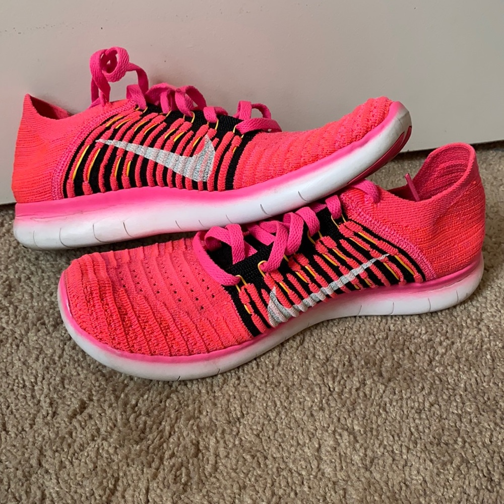 Neon pink - size 8.5 Nike Frees